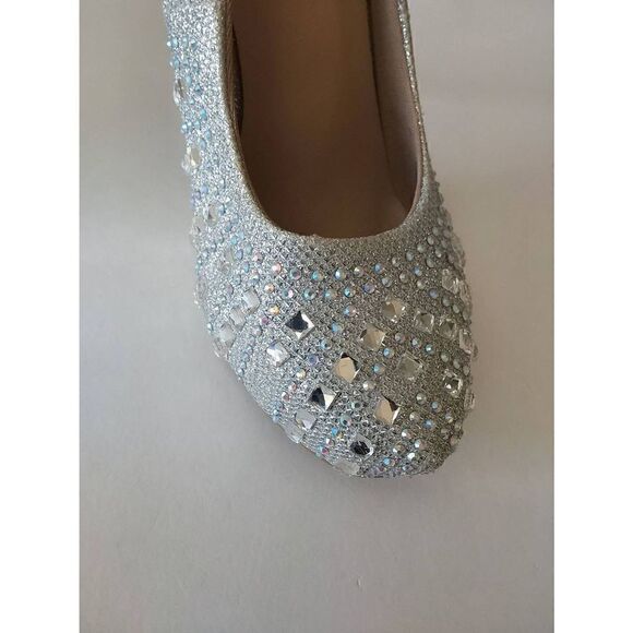Delicacy Studded Pumps Silver Sz 7 1/2 4 inch heel - Picture 8 of 10